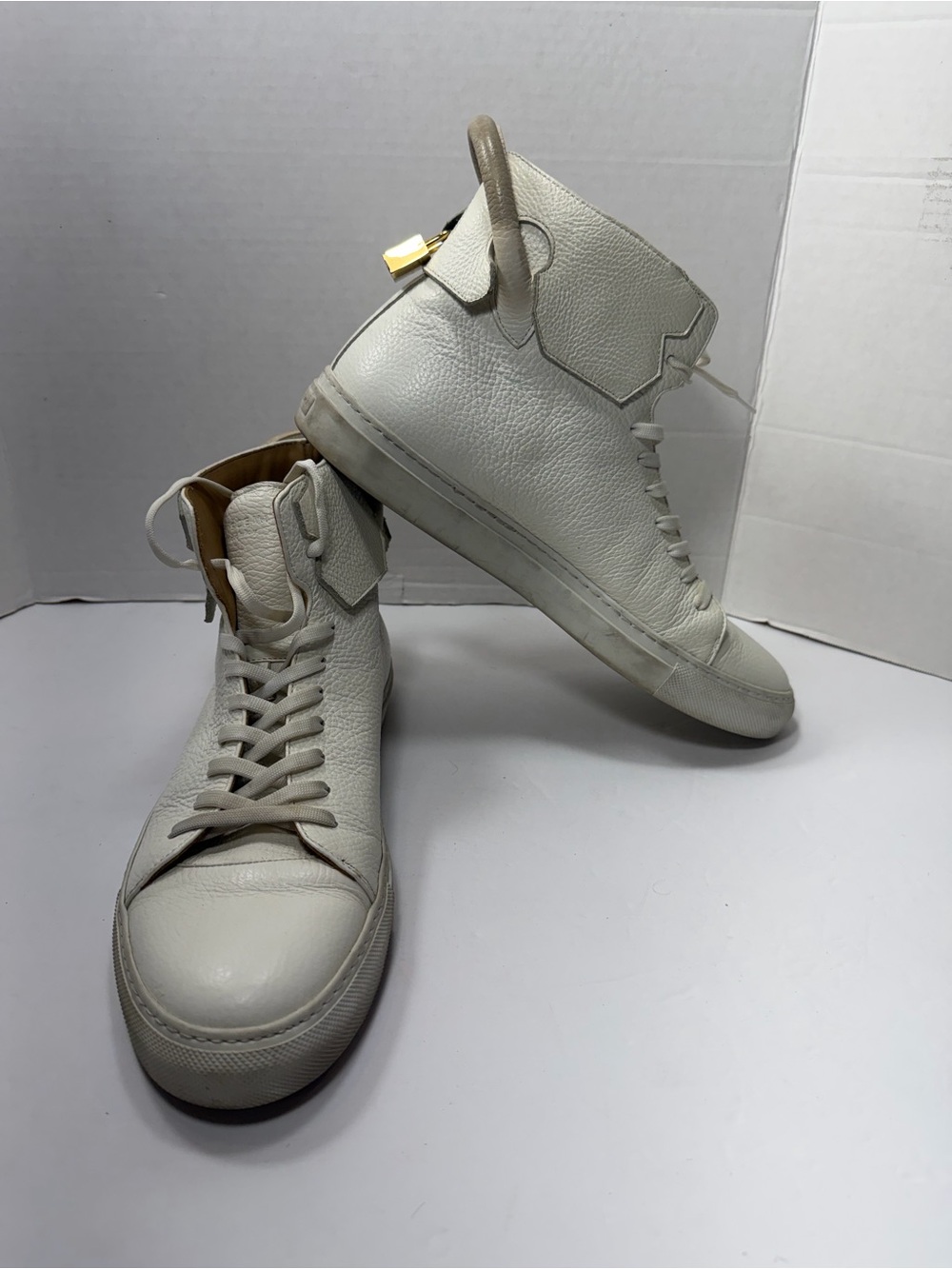 Men’s Buscemi White Hightop Sneaker Designer Gold Lock Size 44 Made In Italy